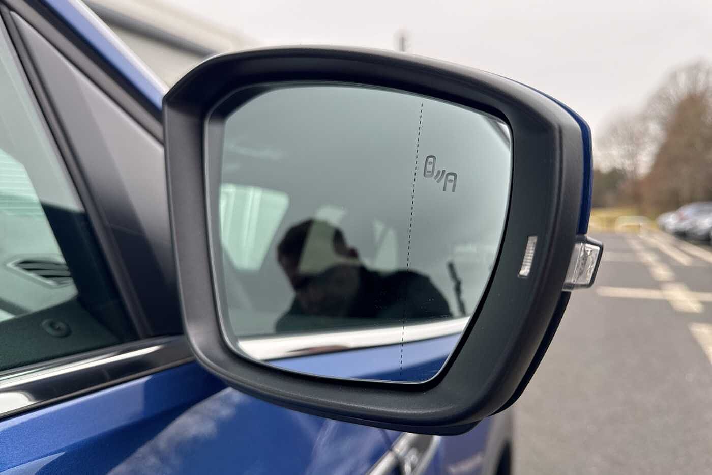 Volkswagen T-Cross 1.0 TSI (110ps) R-Line Hatchback
