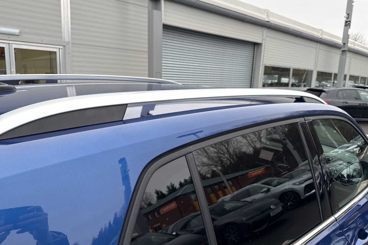 Volkswagen T-Cross 1.0 TSI (110ps) R-Line Hatchback